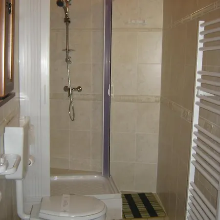 Couette-café Il Laghetto 4*