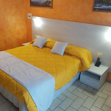 Il Laghetto 4*