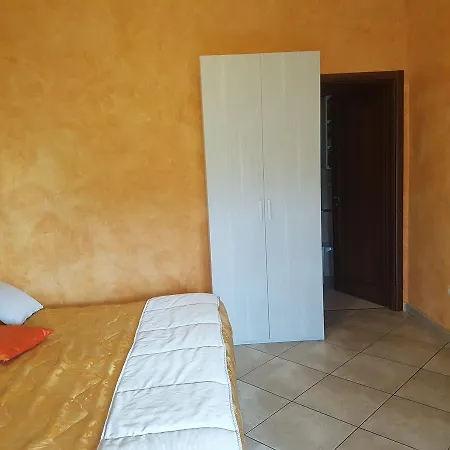 Il Laghetto 4* קסטרווילארי