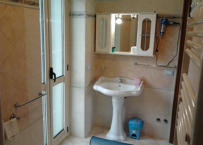 Il Laghetto Alojamento de Acomodação e Pequeno-almoço Castrovillari